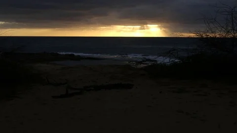 Hawaii sunset Stock Footage 101621800