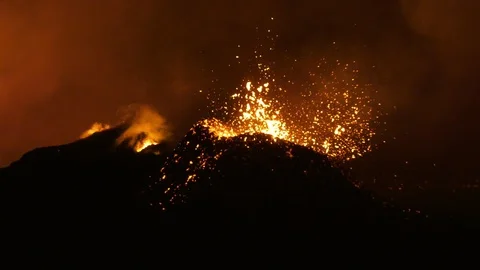 Hawaii Volcano eruption Stock-Footage 90465489