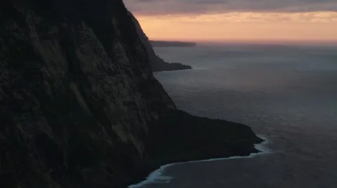 Hawaiian cliffs at sunset Stock-Footage 53485157