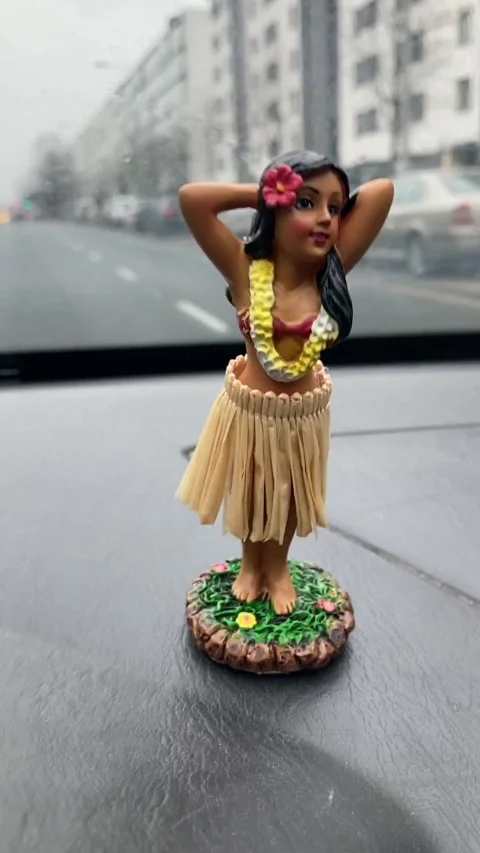 Figurine danseuse Hawaienne pour voiture Hula dashboard dolls