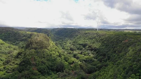 Hawaiian Mountain Range Video stock 105318684