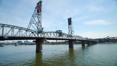 Hawthorne Bridge in Oregon Stock Footage 137475236