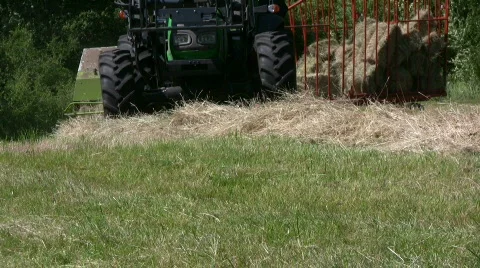 Hay bailing 動画素材 495470