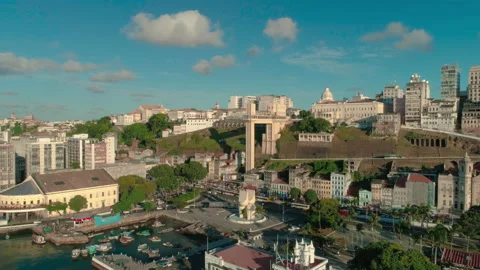 HAYPERLAPSE DO ELEVADOR LACERDA EM SALDOR BAHIA 動画素材 169156492