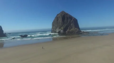 Haystack  Rock Cannon Beach Video stock 56691061