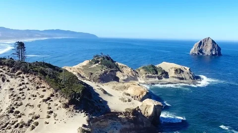 Haystack rock cliff ocean Stock Footage 81765646