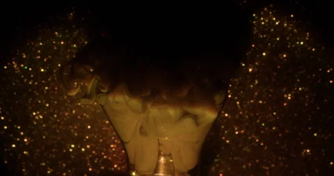 Haze flow blur broken light bulb paint glitter Video stock 318200520