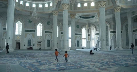 Hazrat Sultan Mosque - mosque interior 4K 스톡 동영상 93906810