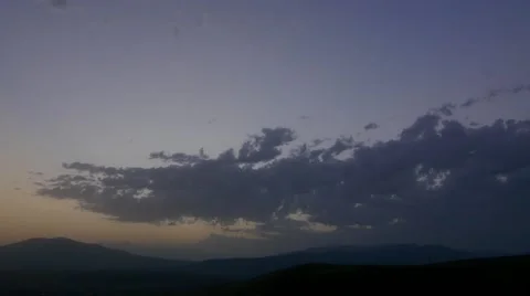 Hazy Clouds over a Mountain 動画素材 53232581