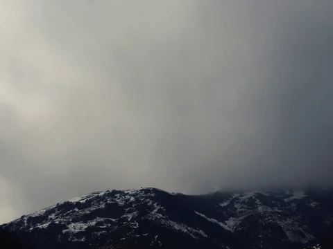 Hazy Snowy Mountain Top 動画素材 73548971