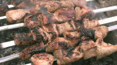 HD Barbecue on spits Stock-Footage 742261