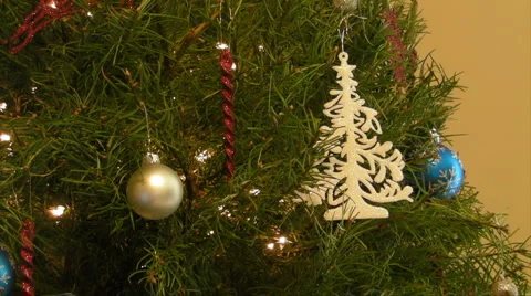 HD Christmas Tree Stock Footage 951297