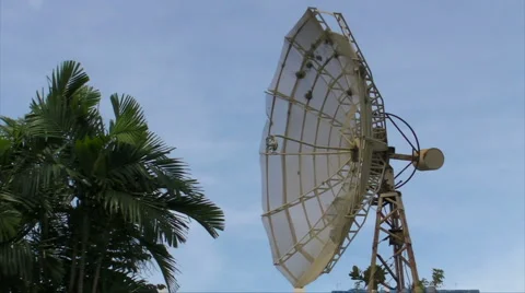 HD Corroding Obsolete / Destroyed Satellite Dish 03 Stock Footage 910467