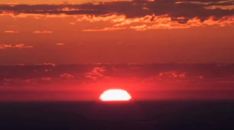 HD DANCING SUN DAWN TIME LAPSE Stockbeeldmateriaal 42279168