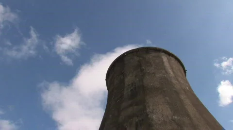 HD Dramatic view of coal burning power station tower Stock-Footage 742136