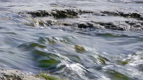 HD - flow of a mountain river. scene2 Video stock 8512112