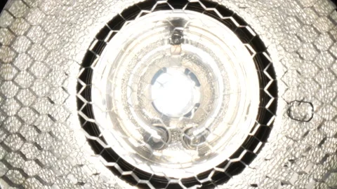 HD Honeycomb core being Light off and on zoom in motion 库存影片 162617228