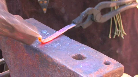 HD Laborious work of blacksmith, closeup Stock-Footage 636924