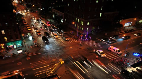 HD-NYC Busy Intersection at Night - Time lapse Stock Footage 34995963