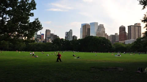 HD- NYC Central Park Sheeps Meadow - TIme Lapse Stock Footage 35008461