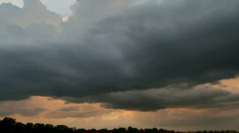 HD Ominous Clouds and Storm Timelapse Video stock 739728