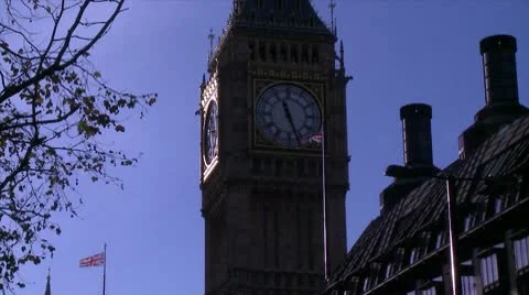 HD Plane Passes Big Ben Видео 10569230
