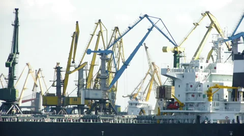 HD - Port Activity. Cranes and cargo ship Video stock 28807554