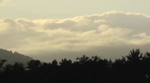 HD RIVER OF CLOUDS TIME-LAPSE - BOULDER, ROCKY MOUNTAINS Stockbeeldmateriaal 48271085