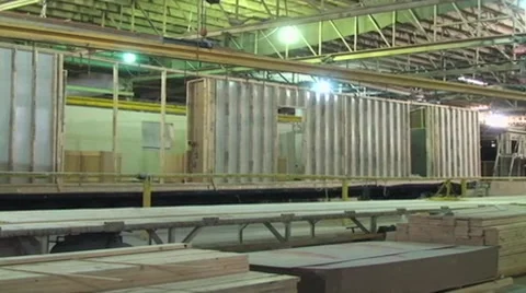HD SILENT FACTORY INTERIOR Stockbeeldmateriaal 43672202