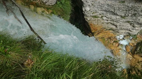 HD Slo-Mo: Detailed view of Waterfall Stock-Footage 45000317