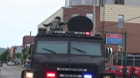 HD TERRIFYING WEAPON - LRAD ON LENCO BEARCAT Stockbeeldmateriaal 46487539