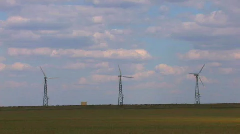 HD Three wind turbines Stock-Footage 596838