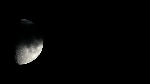 HD Timelapse of the moon moving around sky 库存影片 914422