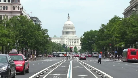HD | Traffic in front of Capital Building Stock Footage 77070571