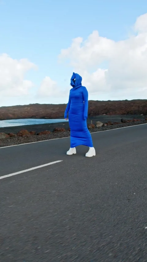 HD Vertical Shot of Cyber Alien Woman in Blue Video stock 321401477