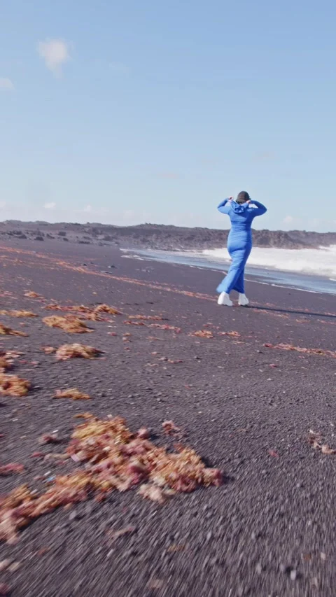 HD Vertical Shot of Cyber Alien Woman in Blue Stock Footage 321401580