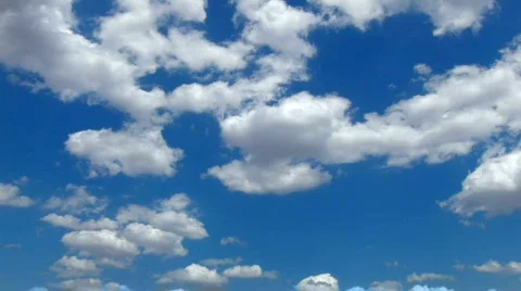 HD White clouds in a blue sky, timelapse Stock-Footage 595413