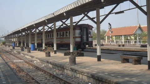 HD1080P Train Passing the platform Stock Footage 125250365