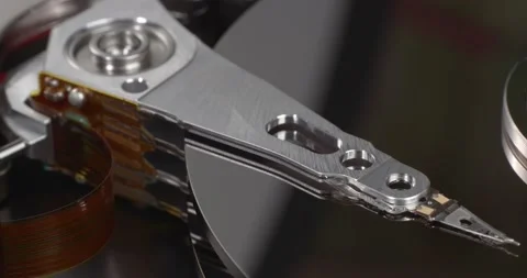 HDD device. The disc is disassembled close-up. Видео 160215641