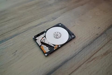 HDD Festplatte internal Hard Disk Drive Uncovered 2,5 Stock Photos