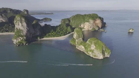 HDR Aerial view of Railay beach and Phranang beach seashore in Krabi Thailand Stock-Footage 266677231