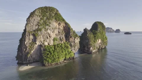 HDR Aerial view of Railay beach and Phranang beach seashore in Krabi Thailand Video stock 266679397
