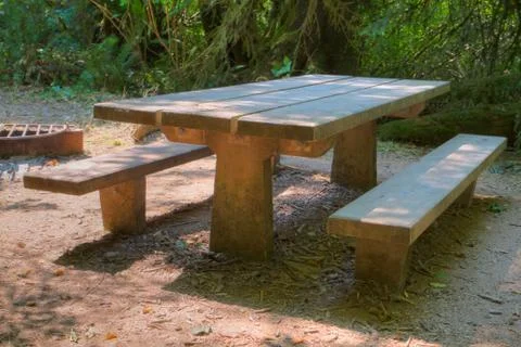 Hdr picnic table Stock Photos
