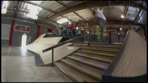 Hdv skate 01 Stock Footage 989725