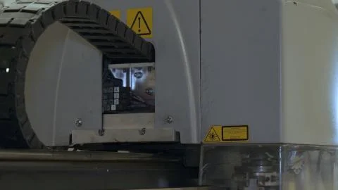 He printing machine prints the code on the paper (fabric) date, time code Foto stock