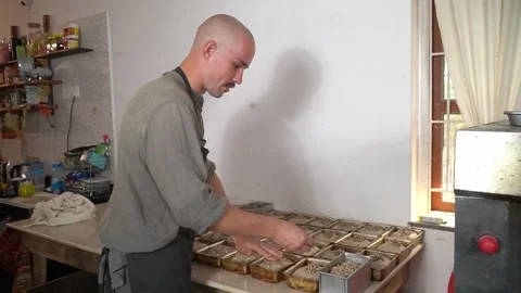 He Sweet Side of Baking: Pastries, Cakes, and More Vídeo Stock 236994730