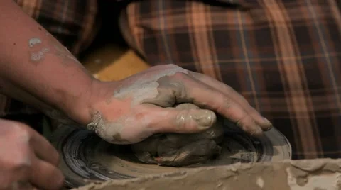He teaches the craft apprentice potter Video stock 52312320