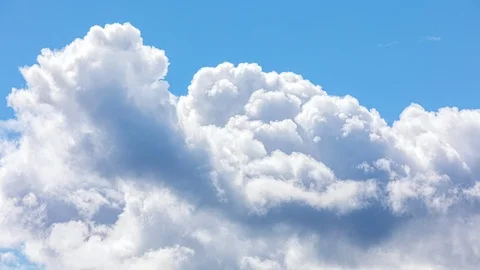 Head in the clouds Stock Footage 115850282