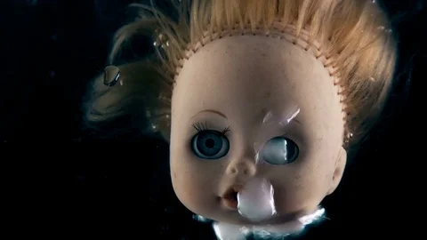 Head doll to cook in boiling liquid for a ritual 스톡 동영상 82243198