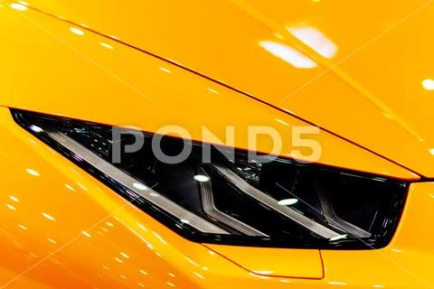 Head Lights Of Luxurious Sports Car Stock Photos